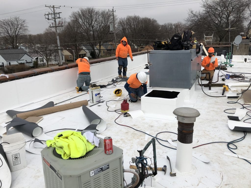 Skilled commercial roofing contractors