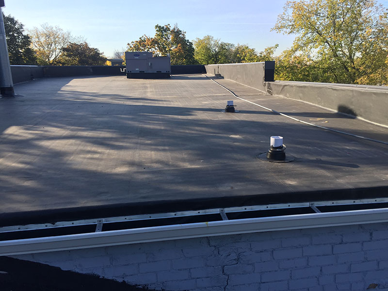 commercial roofing contractors