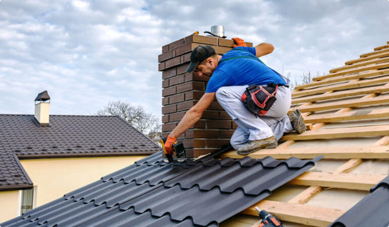 local roofing services in Milwaukee
