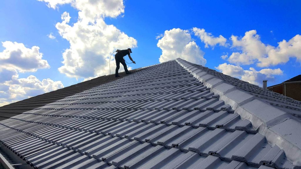 commercial roofing services in Milwaukee