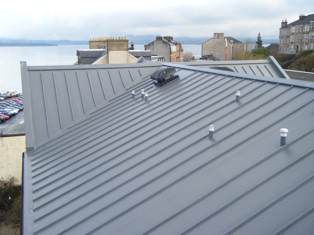 single-ply roofing contractors in Milwaukee